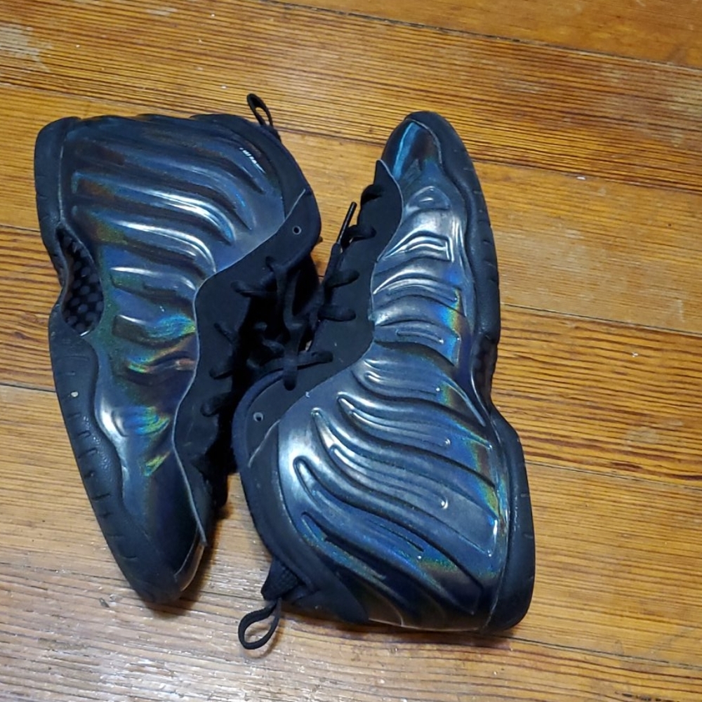 Holographic poamposites Shoes